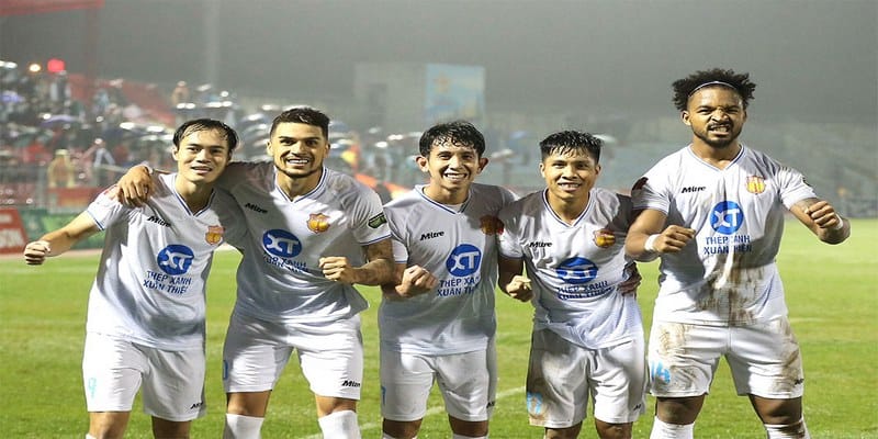Nam Định đang là CLB dẫn đầu trên BXH V.League 1 2023/24